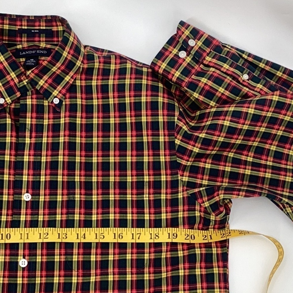 Lands’ End Long Sleeved Button Down Shirt Size M